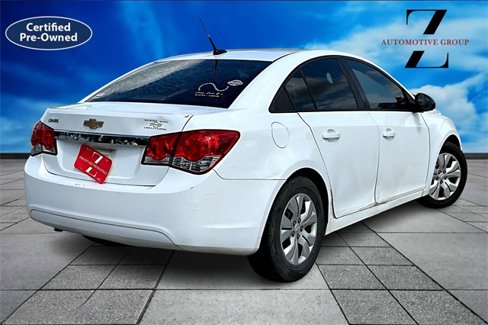 Used 2014 Chevrolet Cruze LS image 2
