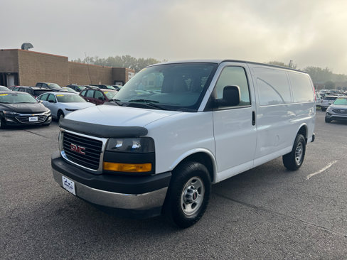 Used 2017 GMC Savana 2500 image 3
