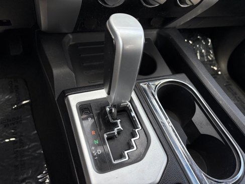 Used 2017 Toyota Tundra SR5 image 39