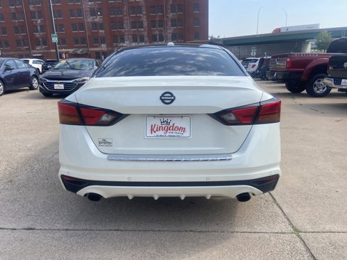 Used 2020 Nissan Altima 2.0 Platinum image 6