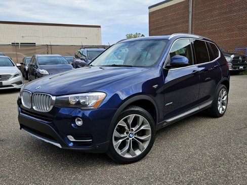 Used 2017 BMW X3 xDrive28i w/ Premium Package image 3