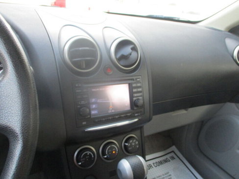 Used 2012 Nissan Rogue SV w/ Premium Pkg image 37