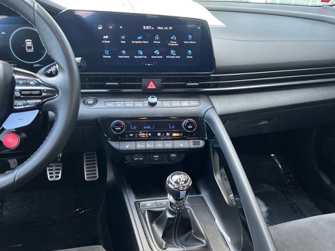 Used 2023 Hyundai Elantra N image 33
