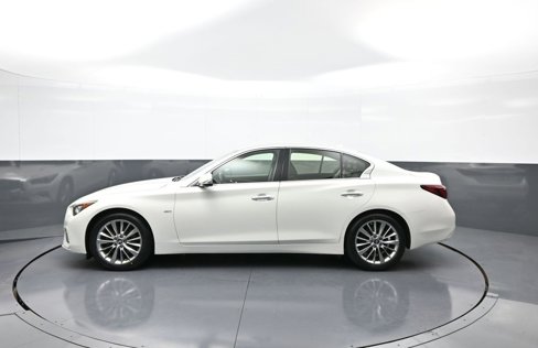 Used 2018 INFINITI Q50 Luxe w/ Essential Package (3.0T Luxe) image 9