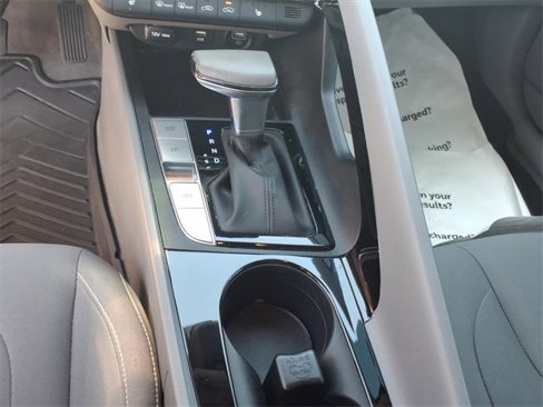 Used 2023 Hyundai Elantra SEL w/ Convenience Package image 14