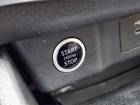 Used 2021 Nissan Rogue SV image 21