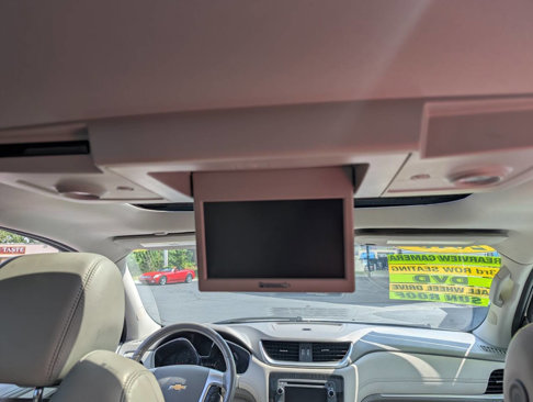 Used 2015 Chevrolet Traverse LT image 21