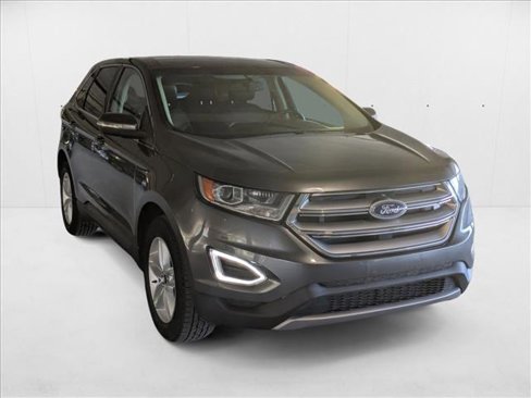 Used 2017 Ford Edge SEL w/ Equipment Group 201A image 3