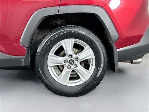 Certified 2020 Toyota RAV4 XLE image 29