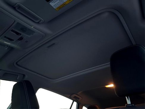 Used 2018 Toyota RAV4 Adventure image 10