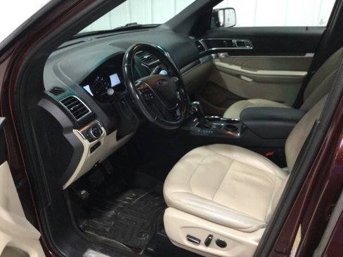 Used 2018 Ford Explorer Limited w/ Equipment Group 301A image 12