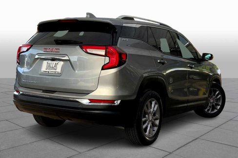 Used 2023 GMC Terrain SLT image 12