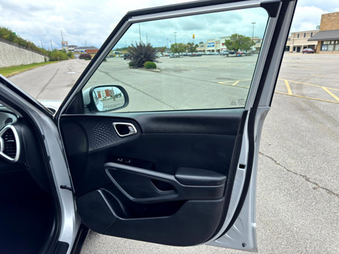 Used 2021 Kia Soul S image 24