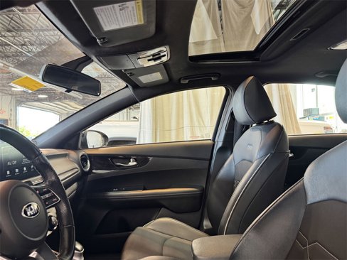 Used 2020 Kia Forte GT-Line w/ GT-Line Premium Package image 5