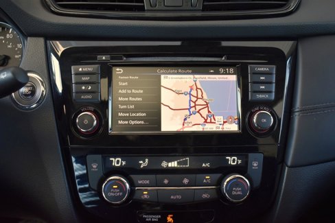 Used 2018 Nissan Rogue SL w/ Premium Package image 21