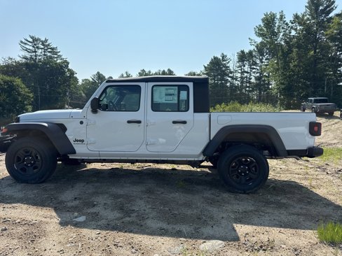 New 2025 Jeep Gladiator Sport image 2