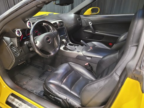 Used 2007 Chevrolet Corvette Coupe w/ Preferred Equipment Group image 19