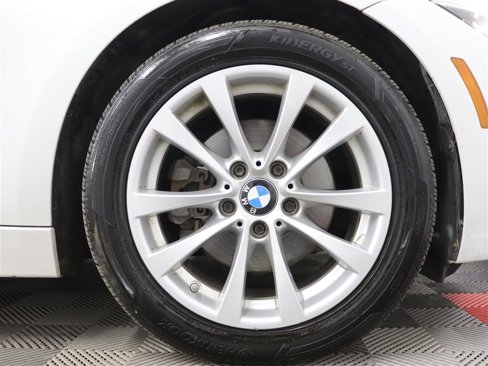 Used 2018 BMW 320i xDrive Sedan w/ Convenience Package image 35