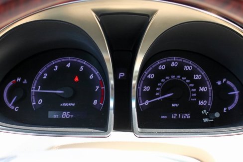 Used 2012 Toyota Avalon Limited image 33