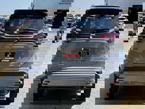 Used 2023 Nissan Kicks SR w/ SR Premium Package image 5
