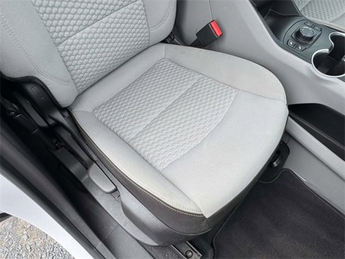 Used 2021 GMC Terrain SLE w/ Driver Convenience Package image 17