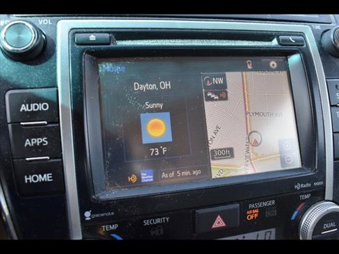 Used 2014 Toyota Camry L image 13