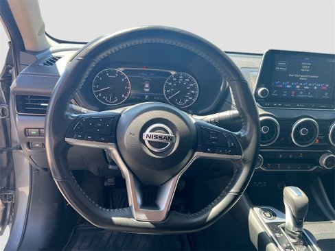 Used 2022 Nissan Sentra SV image 11