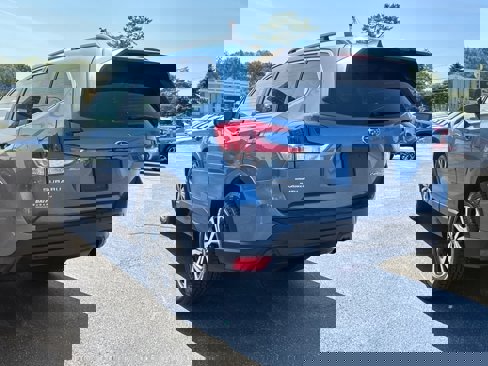 Used 2020 Subaru Forester Limited image 5