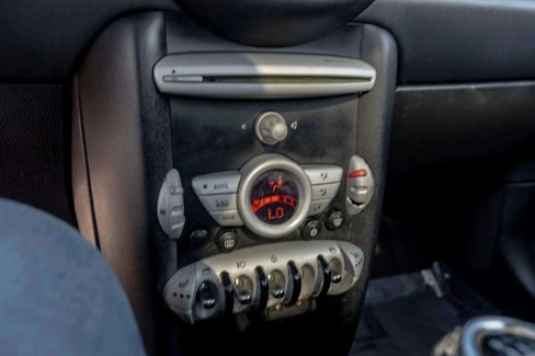 Used 2009 MINI Cooper S image 9