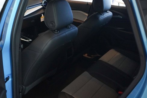 New 2025 Chevrolet Trax LT w/ Driver Confidence Package image 20