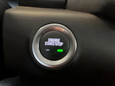 Used 2024 GMC Terrain SLE image 19