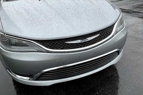 Used 2015 Chrysler 200 Limited image 29
