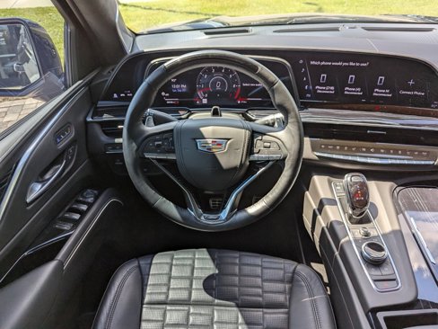 Used 2023 Cadillac Escalade V image 17