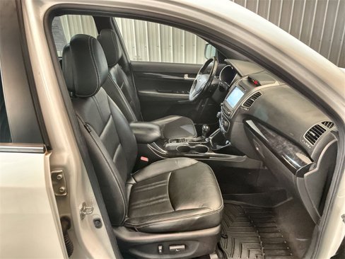 Used 2014 Kia Sorento SX image 26