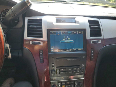 Used 2007 Cadillac Escalade 2WD w/ Information Package image 40