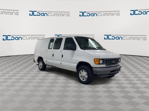 Used 2007 Ford E-150 and Econoline 150 image 2
