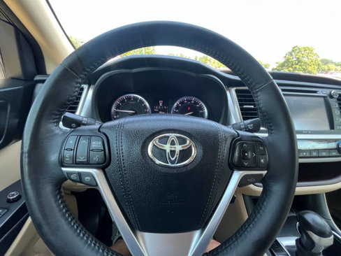 Used 2015 Toyota Highlander Limited image 33