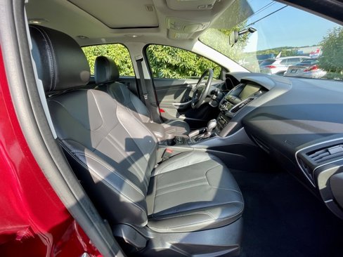 Used 2014 Ford Focus Titanium image 10