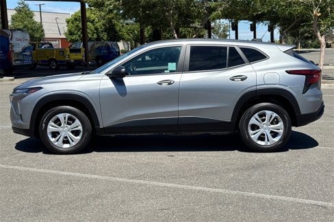 Used 2024 Chevrolet Trax LS w/ Driver Confidence Package image 12