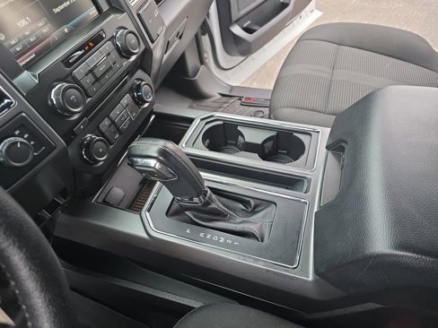 Used 2015 Ford F150 XLT w/ Equipment Group 302A Luxury image 27