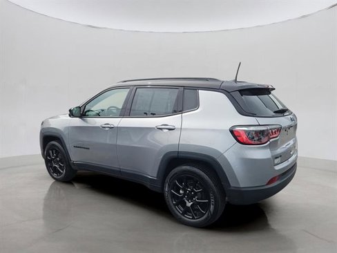 Used 2022 Jeep Compass Altitude w/ Convenience Group image 4