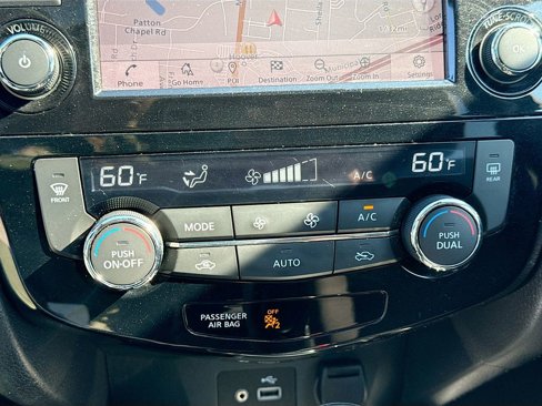 Used 2020 Nissan Rogue SV w/ Sun & Sound Touring Package image 15