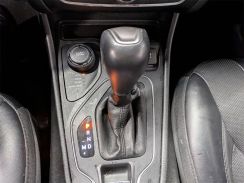 Used 2022 Jeep Cherokee Latitude Lux w/ Sun & Sound Group image 15