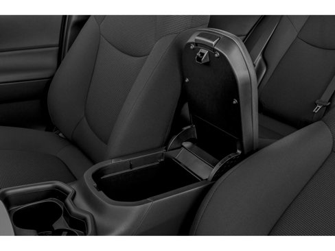 Used 2022 Toyota RAV4 LE image 10
