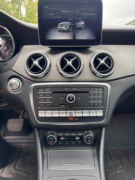 Used 2020 Mercedes-Benz GLA 250 4MATIC image 10