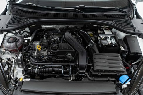 Used 2024 Volkswagen Jetta SE w/ Panoramic Sunroof Package image 39