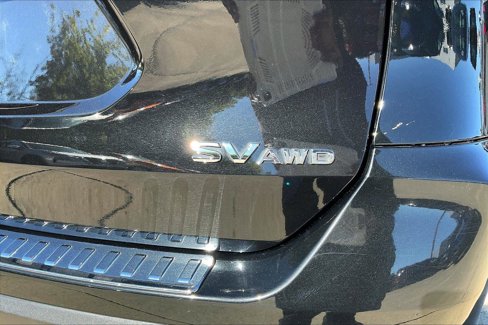 Used 2018 Nissan Rogue SV image 8