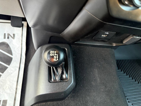 Used 2019 Ford F550 4x4 Regular Cab Super Duty image 24