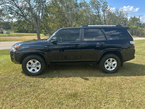 Used 2021 Toyota 4Runner SR5 image 7