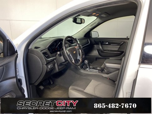 Used 2016 Chevrolet Traverse LT image 11